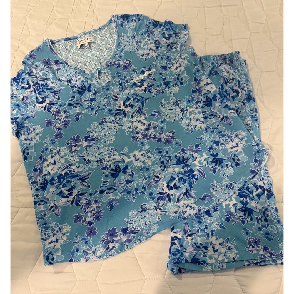 Karen Neuburger Encore Pajamas XL Blue Floral Short Sleeve Top & Shorts PJ Set